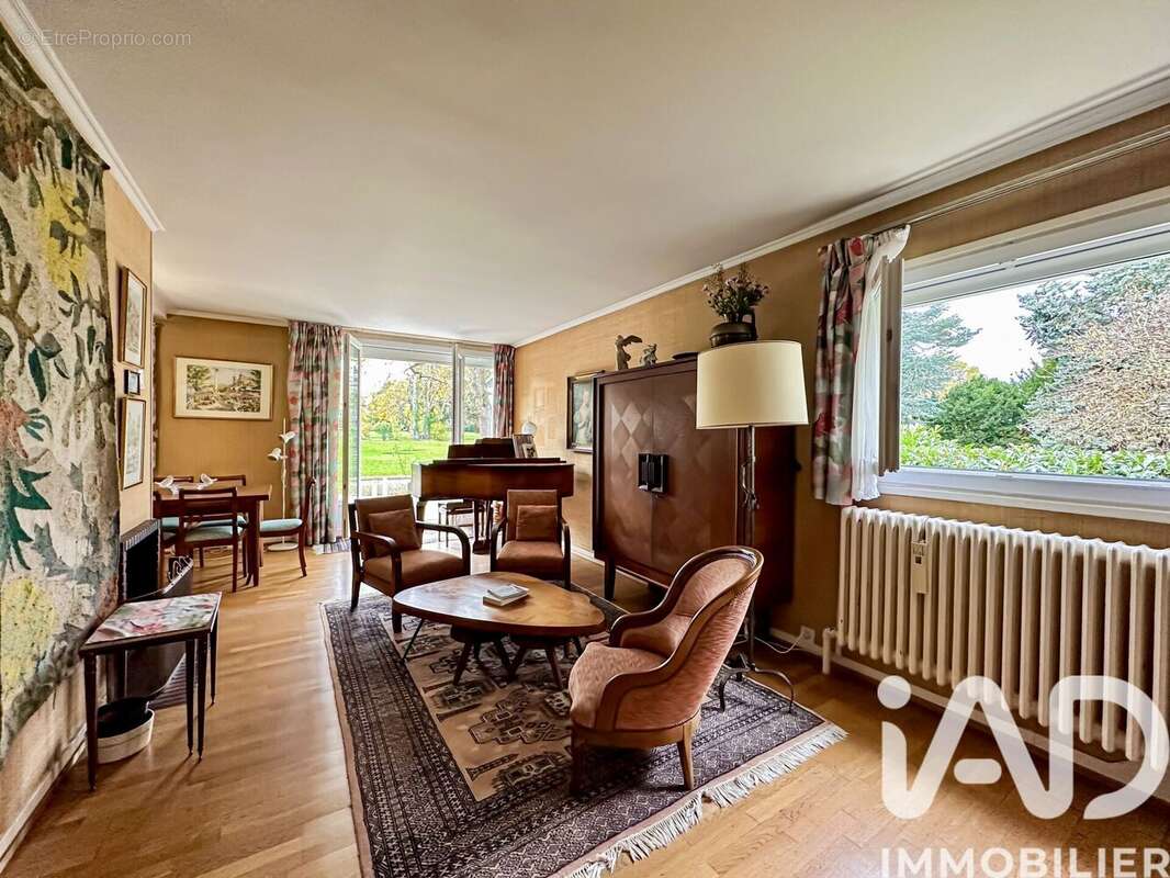 Photo 3 - Maison à LA CELLE-SAINT-CLOUD