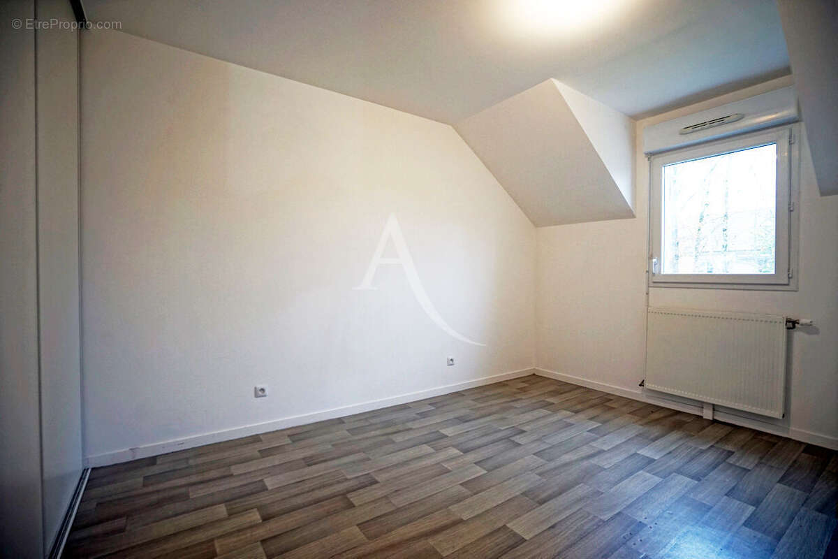 Maison à FLEURY-LES-AUBRAIS