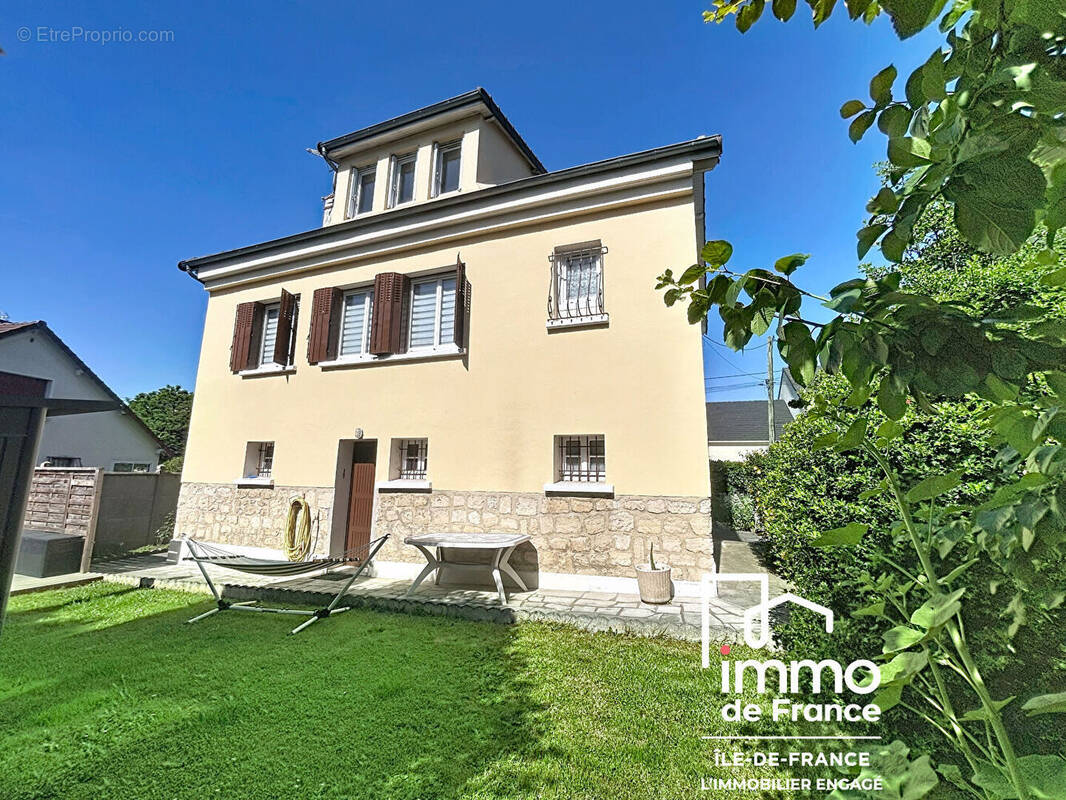 Maison à NEUILLY-PLAISANCE