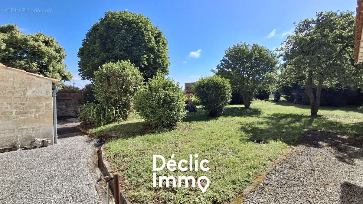 Maison à PONT-L'ABBE-D'ARNOULT