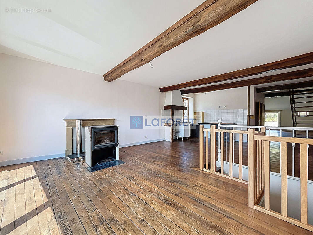 Maison Charmes La Grande 4 pièce(s) 114 m² - photo 2