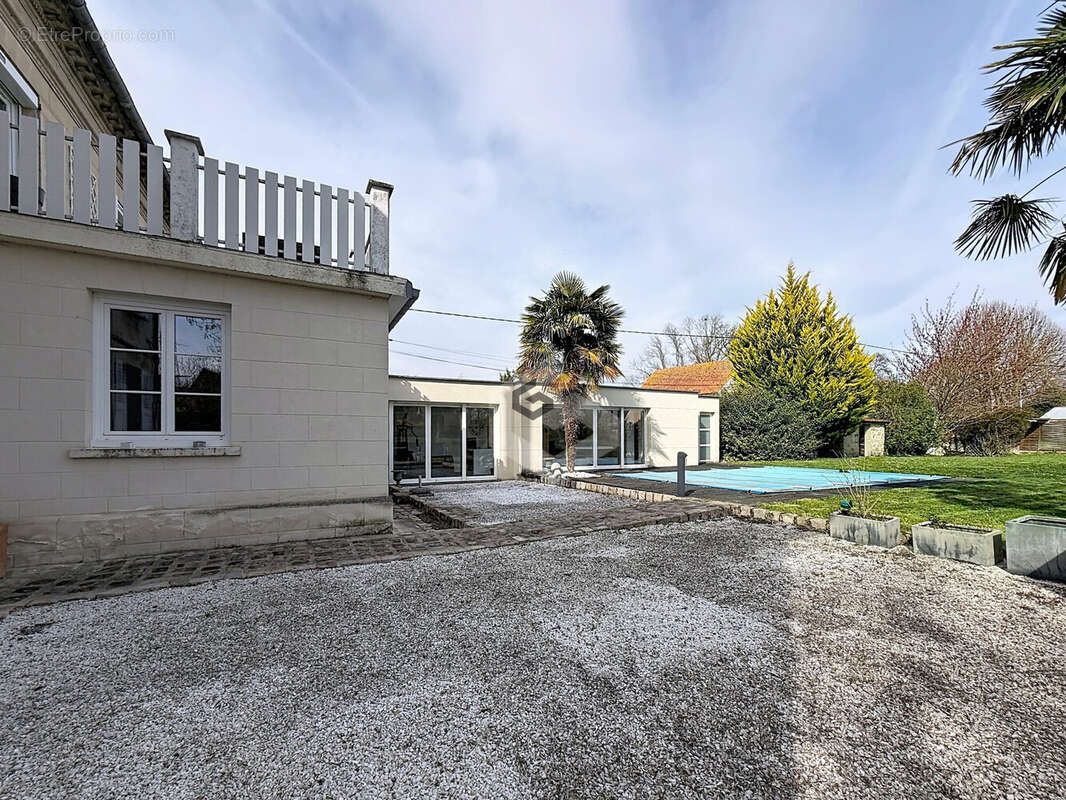 Maison 260 m² à Arcy-Sainte-Restitue  - photo 6