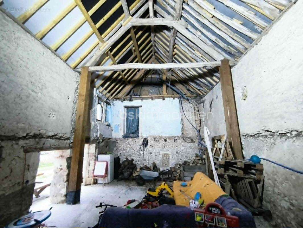 Grande maison de caractère 217 m² +  3 dépendances et terrain au bord de Indrois - photo 15