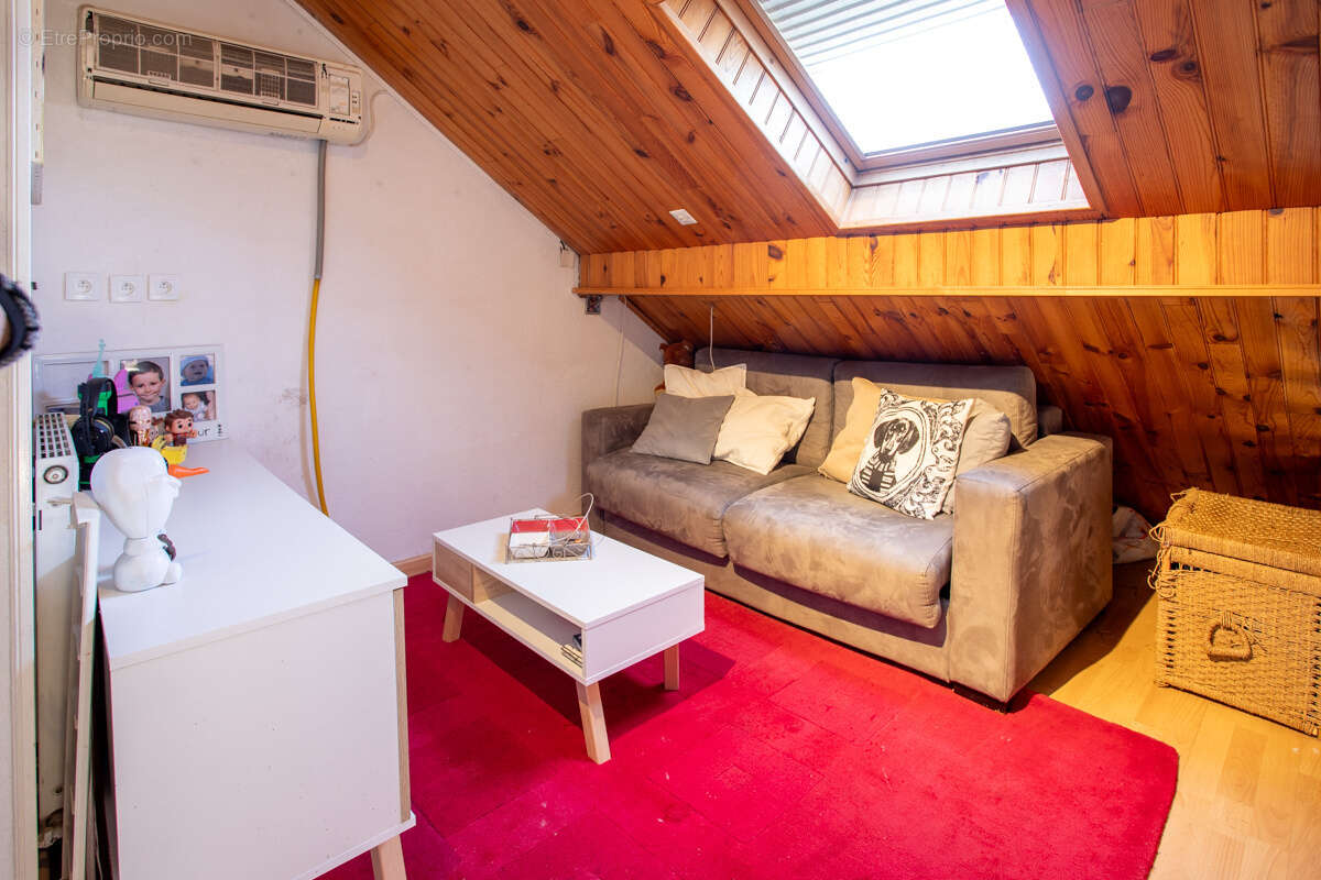 Autre à SAINT-ALBAN-LEYSSE