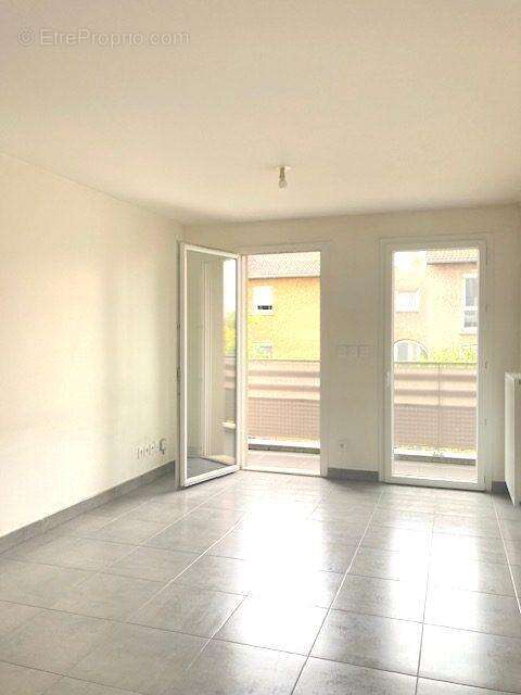 Appartement 39 m² à Chassieu  - photo 7
