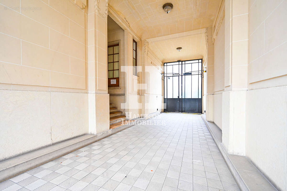 Appartement à PARIS-19E