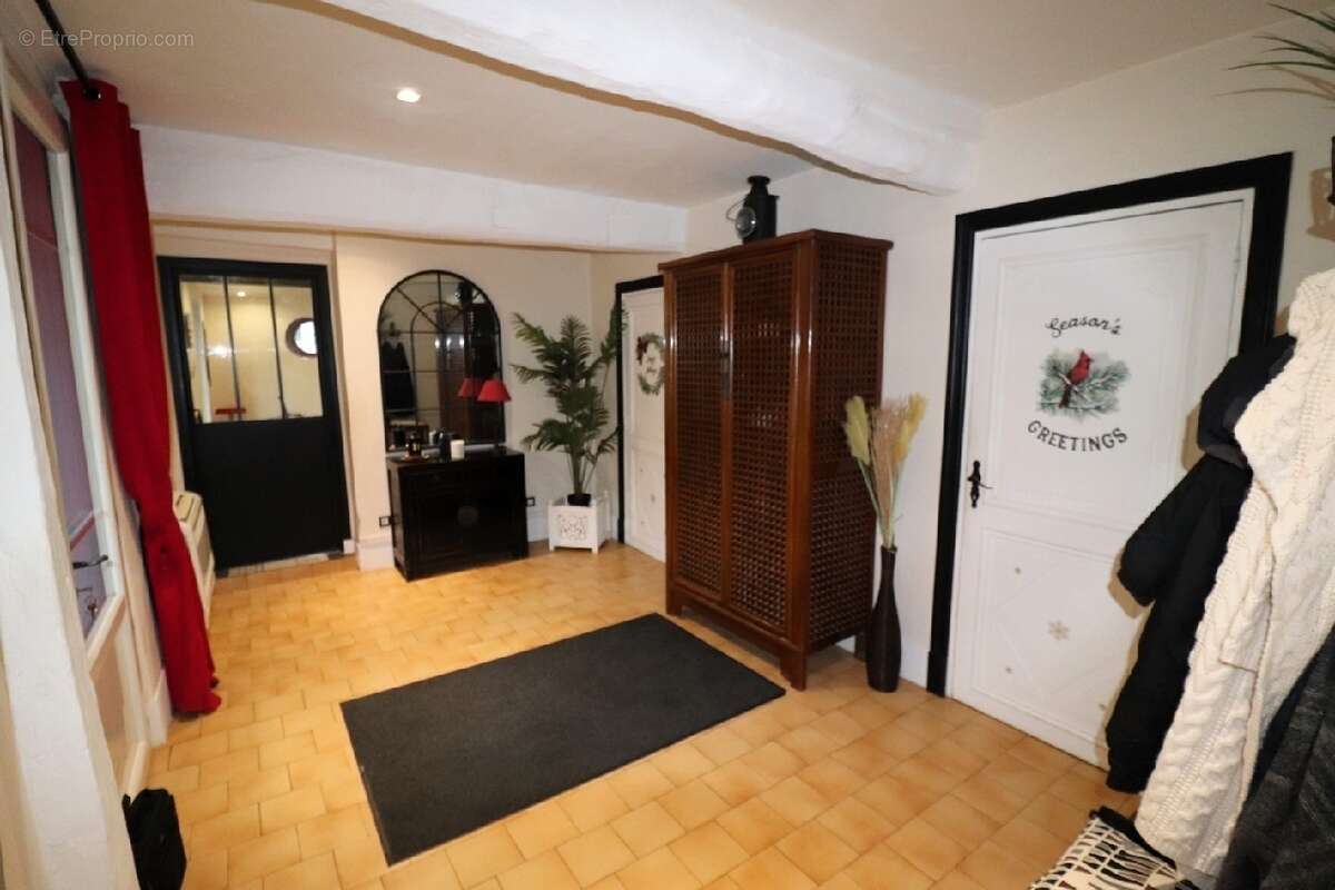 Maison à VERT-EN-DROUAIS