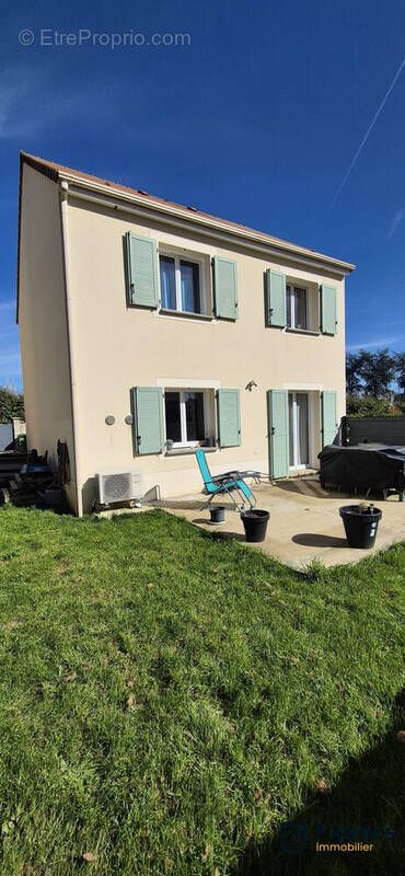 Maison à CHAMPCUEIL