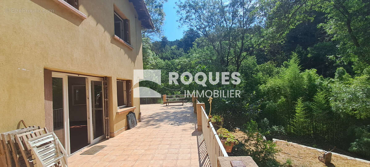 A VENDRE, Proche Lodève, Maison 159 m2 en pleine nature sur 6002 m2 de terrain attenant - photo 7