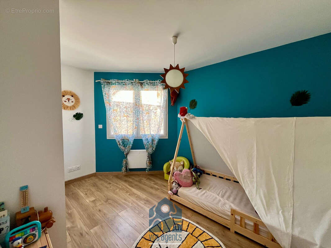 Maison 4 pièces avec terrain, garage et terrasse - photo 9