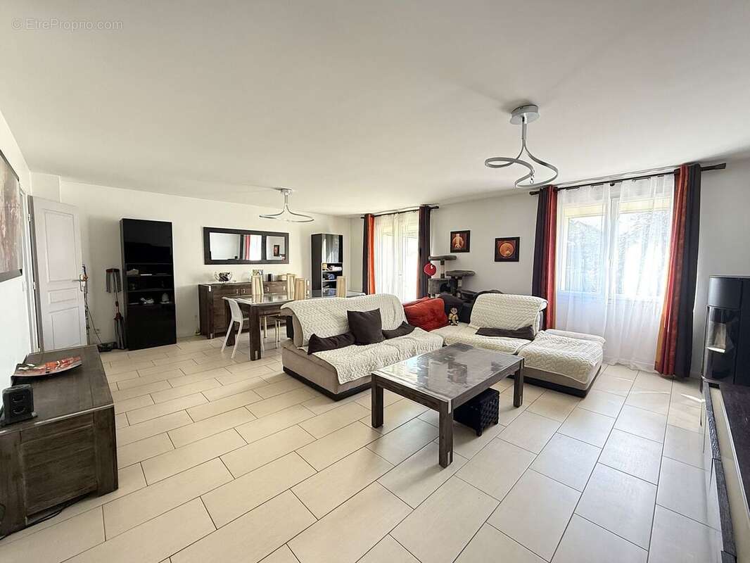 Maison à NEUILLY-SUR-MARNE