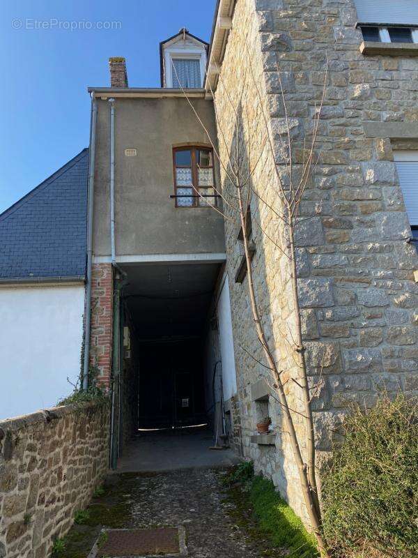 Maison à CHATEAUNEUF-D'ILLE-ET-VILAINE