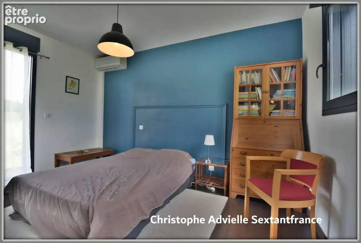 Villa d'architecte ossature bois, plain pied , 4 chambres , piscine, garage et atelier sur 1,6 Ha - photo 8