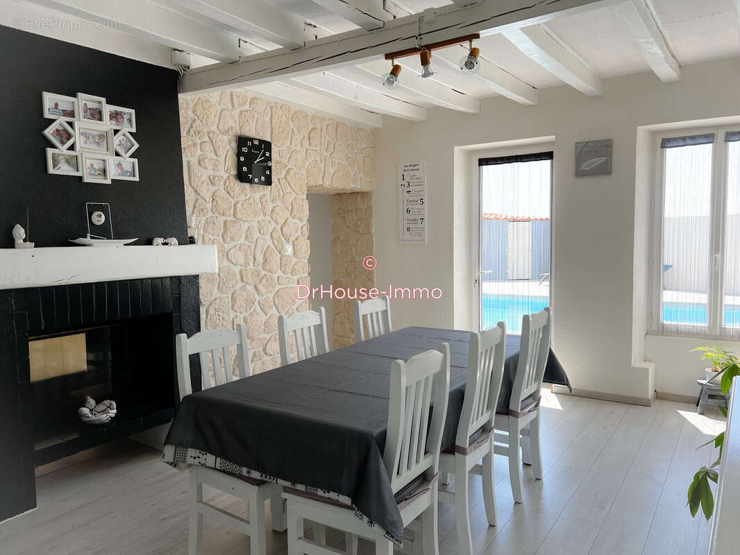 Maison 223 m² à Lucon  - photo 10