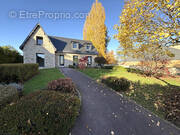 Maison à PRIX-LES-MEZIERES