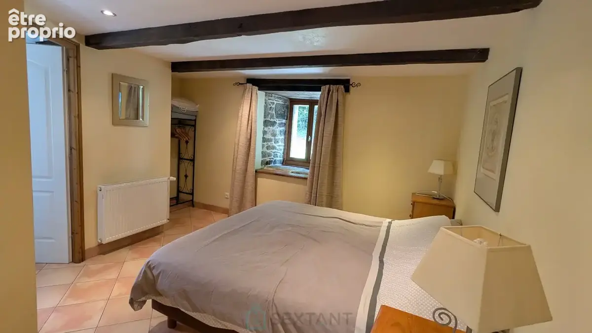 Grande maison en pierres de 265 m²  8 chambres  Fort potentiel d'accueil  Idéal gîte ou grande famille - photo 13