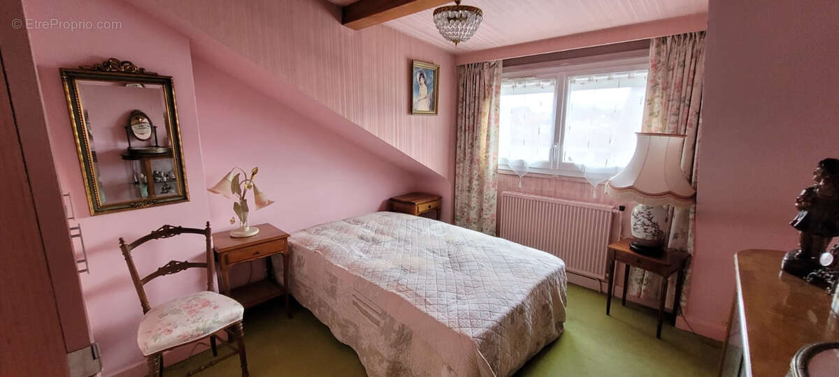 Maison familiale non loin du métro L.14 - photo 7