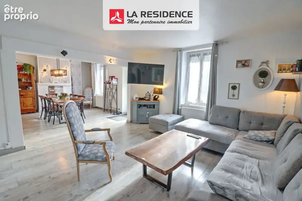 Maison 9 pièces 224 m² à vendre à Cherisy (28500) - photo 3