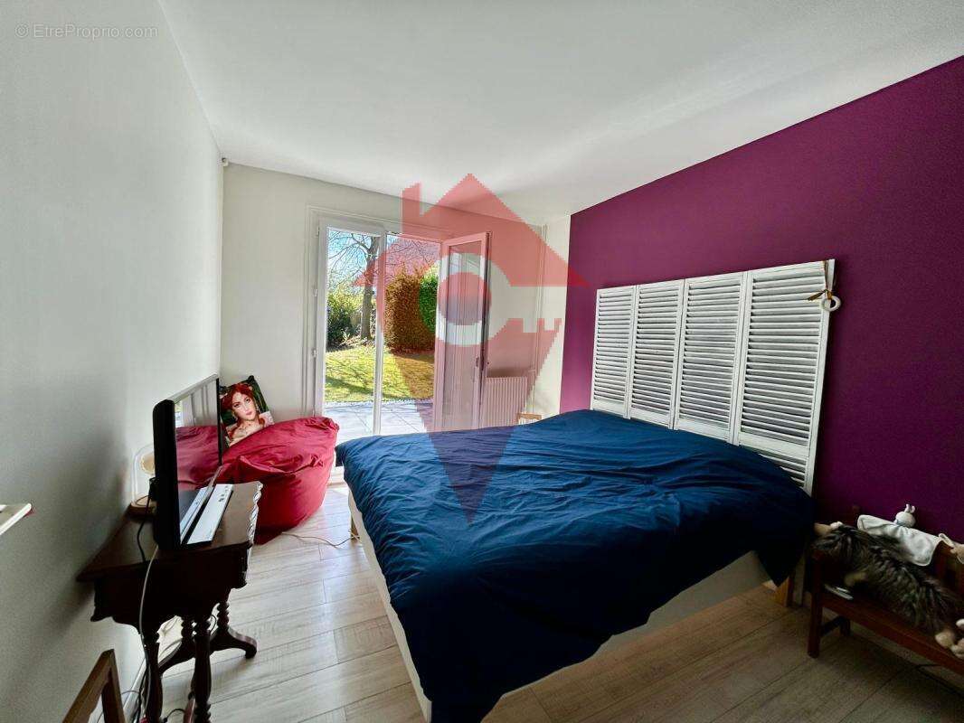 Maison à VERNEUIL-SUR-SEINE