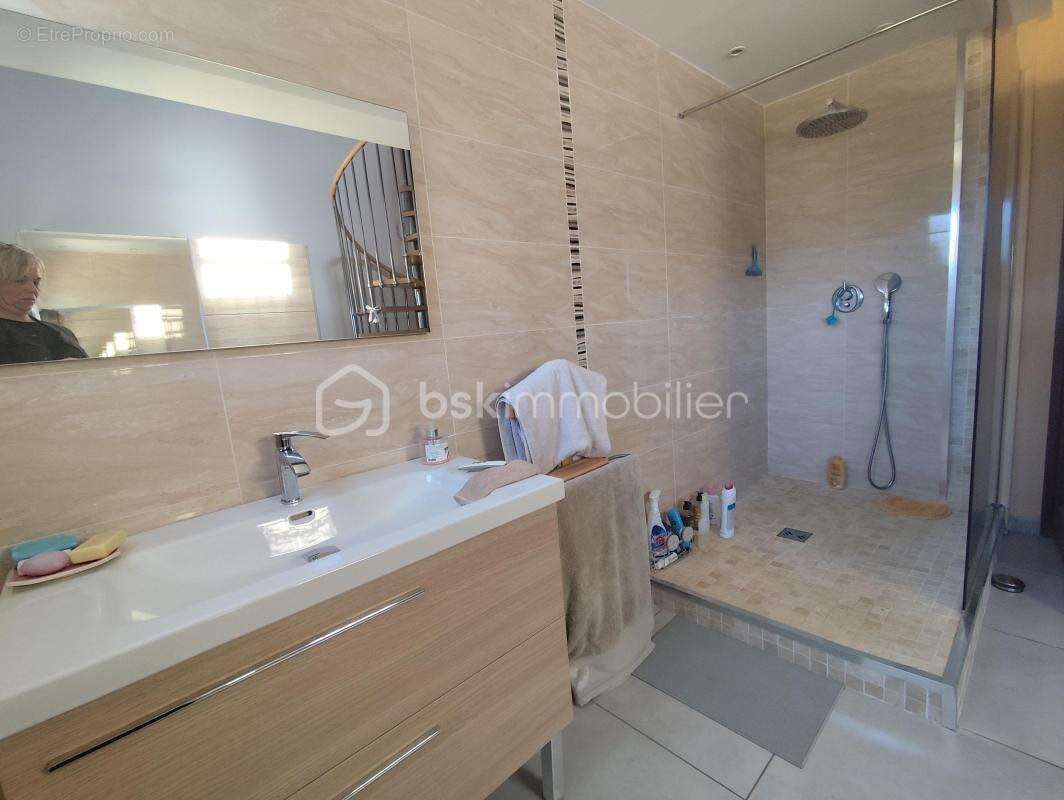 Maison à ORGNAC-L'AVEN