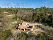 Maison à ENTRECASTEAUX