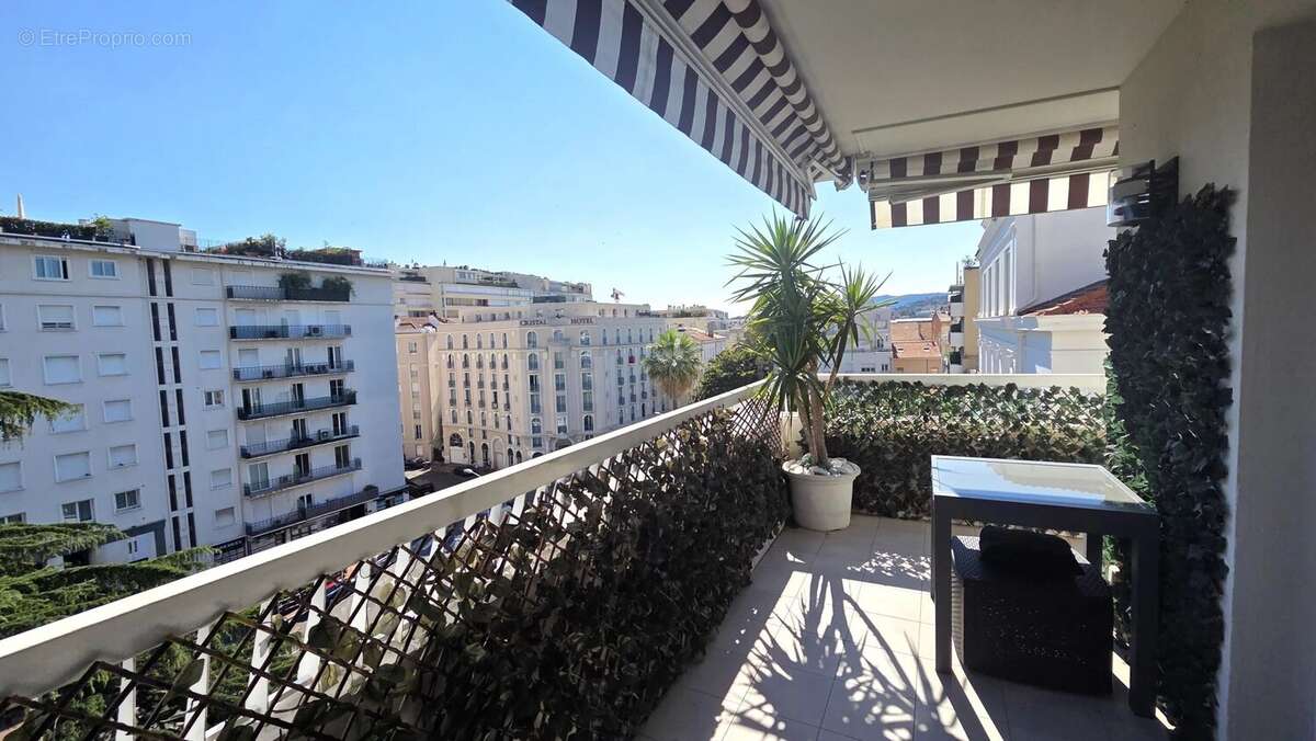 Cannes, Banane, 3P en étage élevé rénové. - photo 11