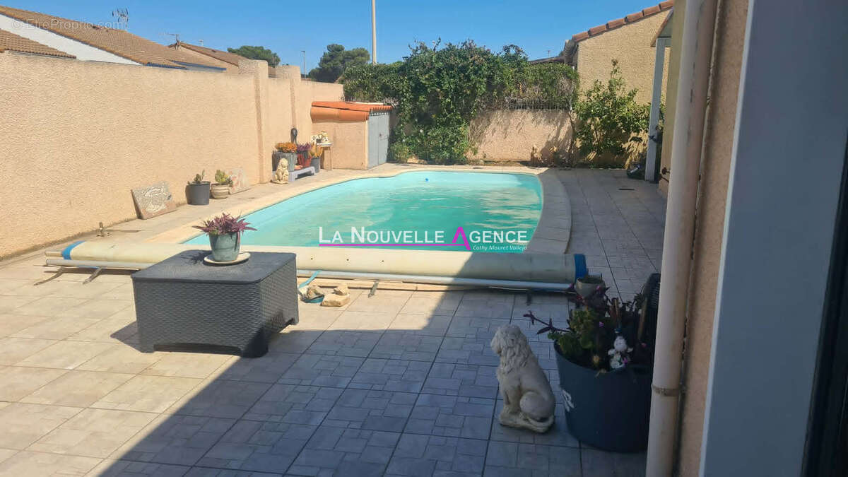 Villa t3 plain pied avec garage et piscine - photo 8