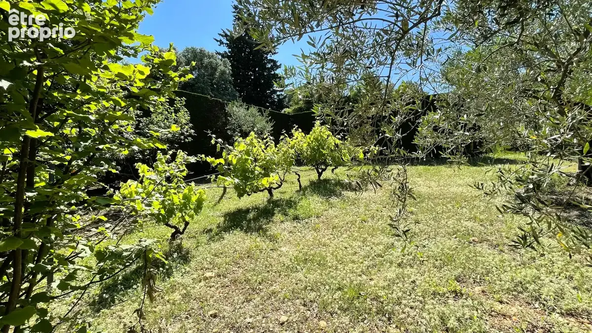Proche Pont du Gard, villa avec parc paysager, piscine et double garage - photo 27