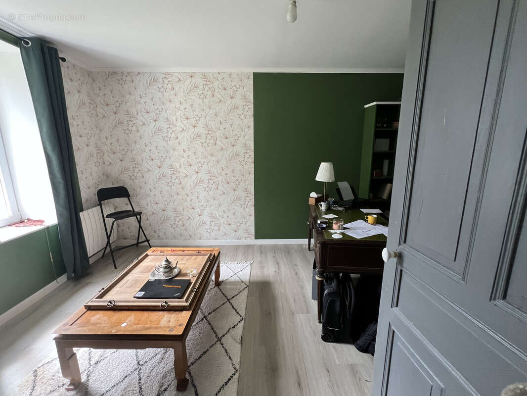Maison à ELLIANT