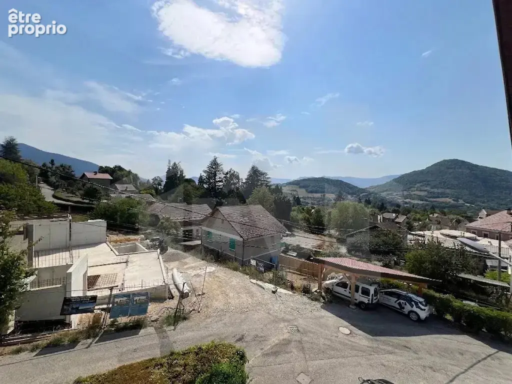 Maison de caractère à rénover + terrain constructible -- Sain - photo 2