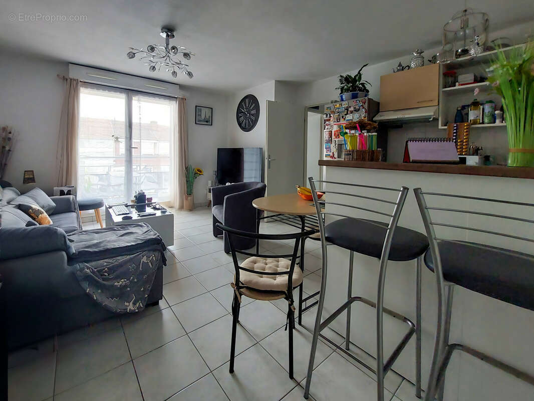 Appartement à AVION