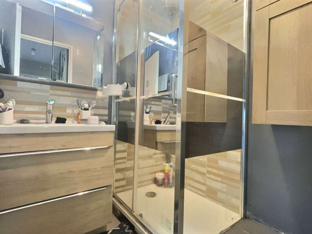 Appartement à VILLABE