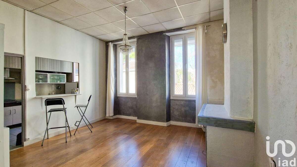 Appartement 35 m² à Marseille-4e  - photo 2
