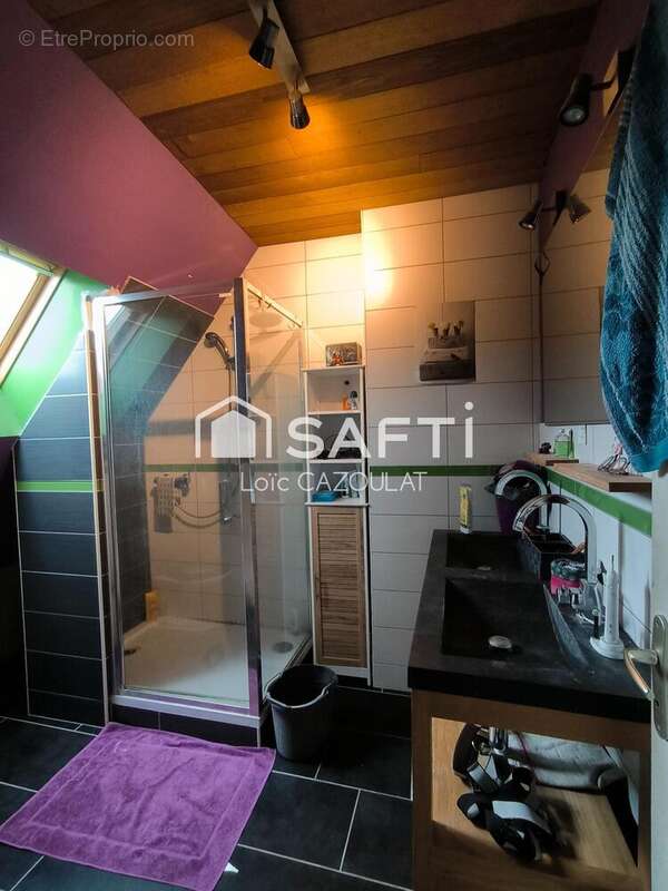 Maison 106 m² à Saint-Marc-Le-Blanc  - photo 8