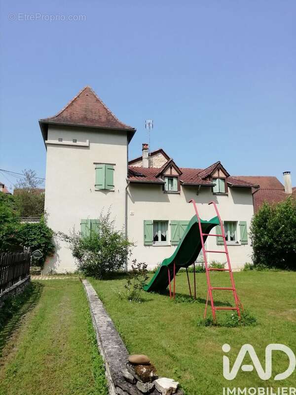 Maison 298 m² à Lissac-Et-Mouret  - photo 3