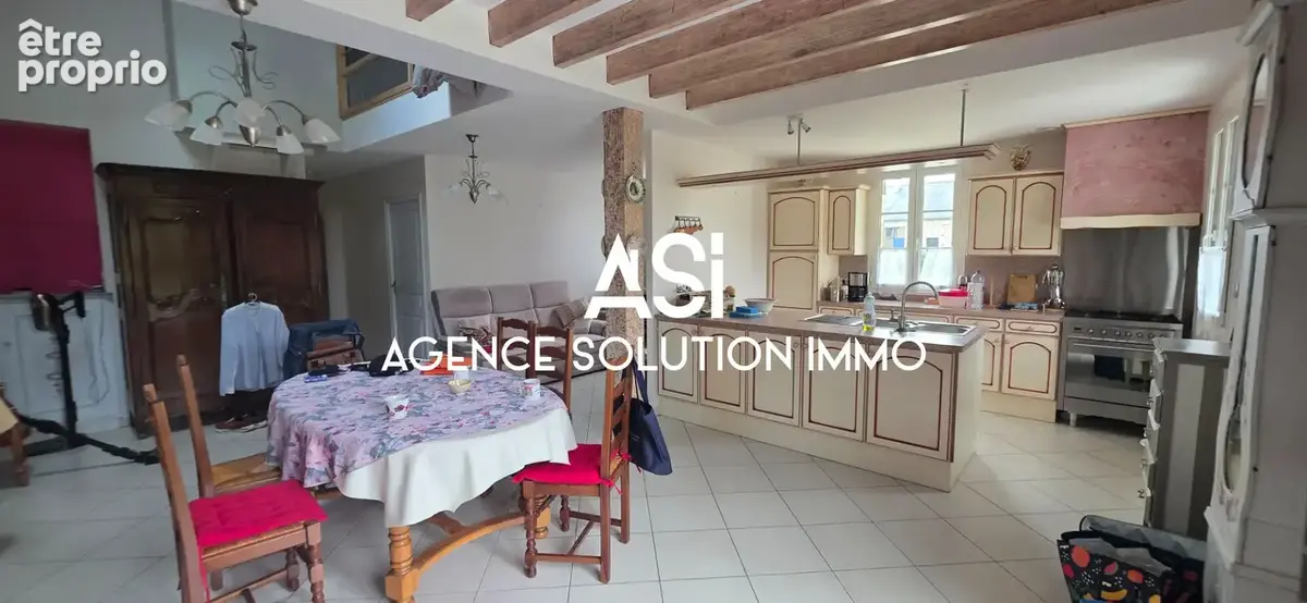 Maison Crennes Sur Fraubee 190 m2 - photo 7