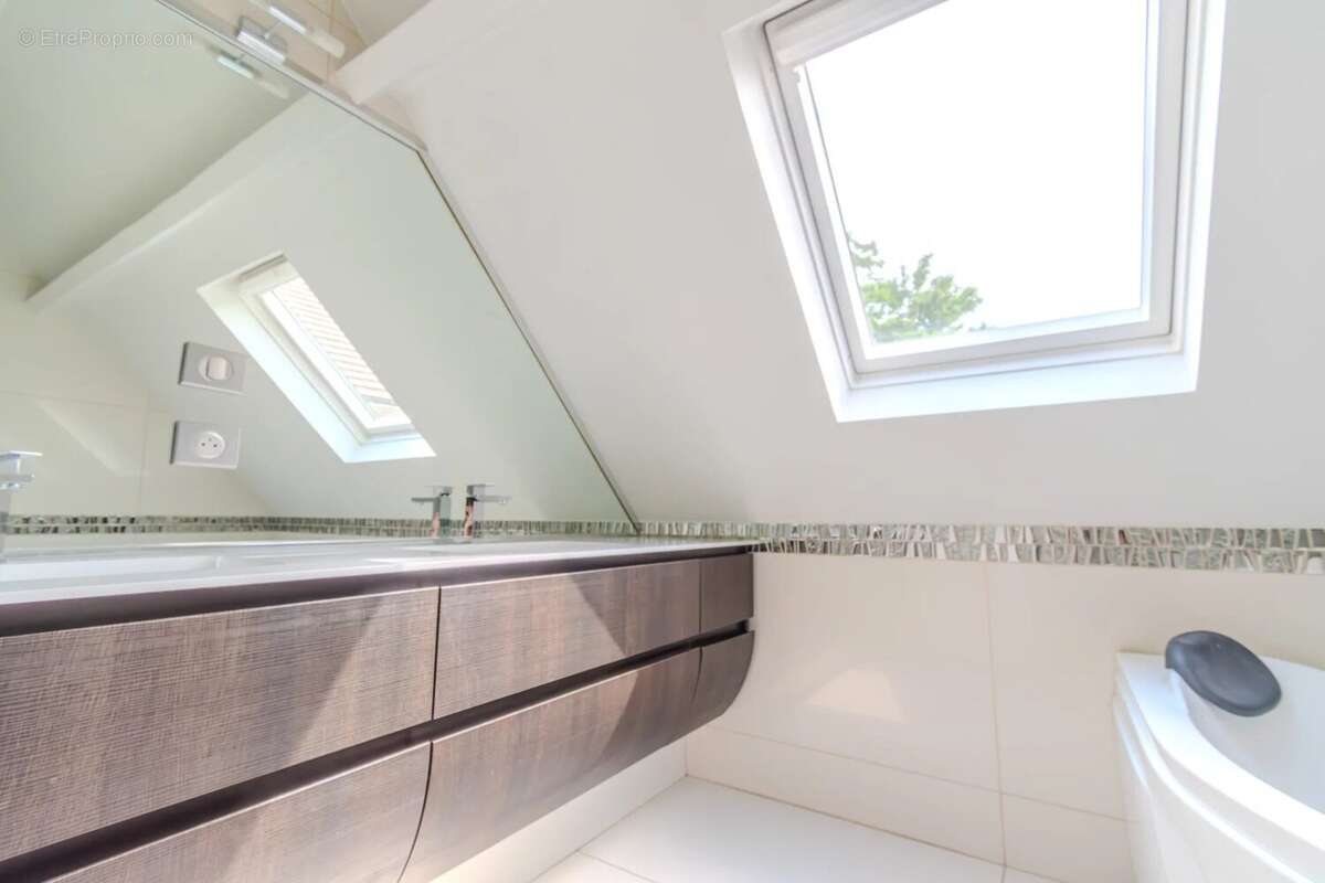 Maison à MONTMORENCY