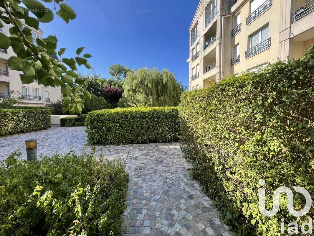 Photo 2 - Appartement à ETIOLLES