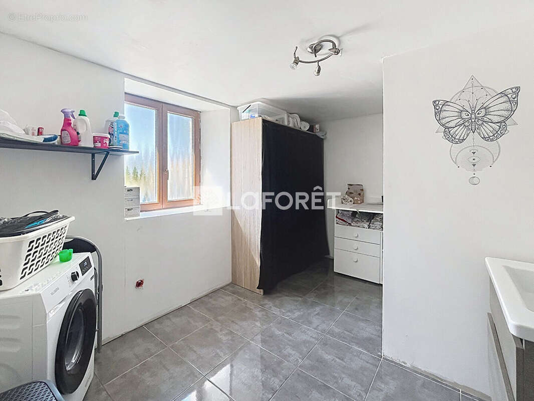 Maison de 195 m² avec 4 chambres - photo 11