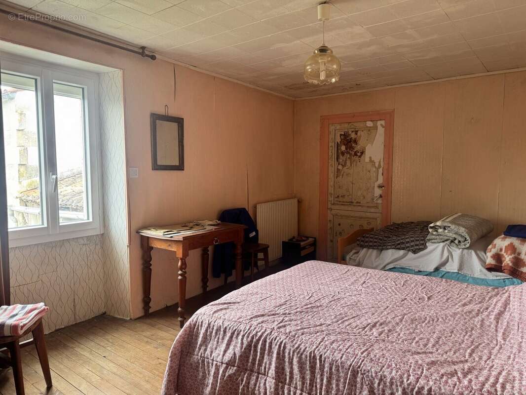 Maison à CORME-ECLUSE