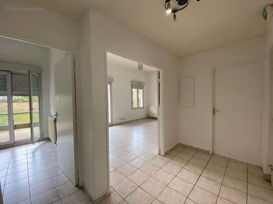 Appartement à CONDRIEU