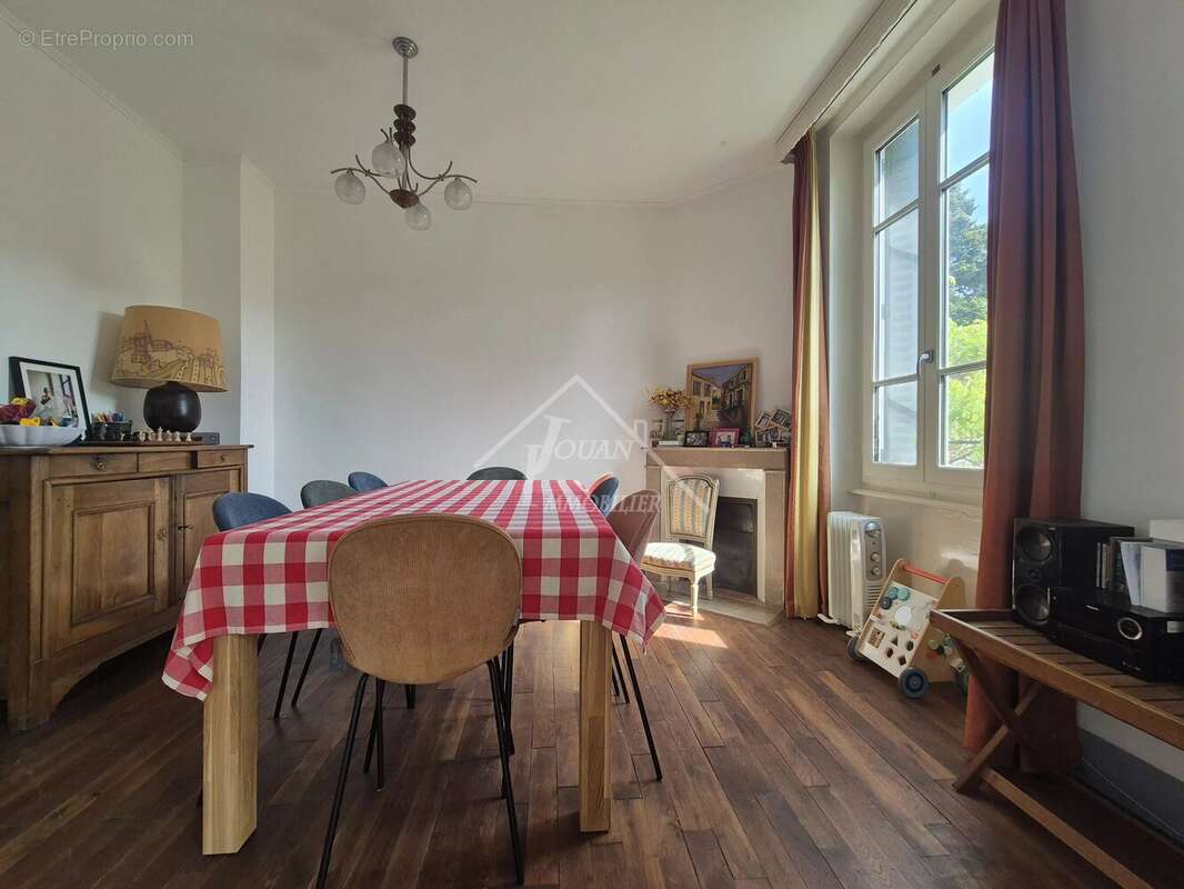 Maison à LALIZOLLE