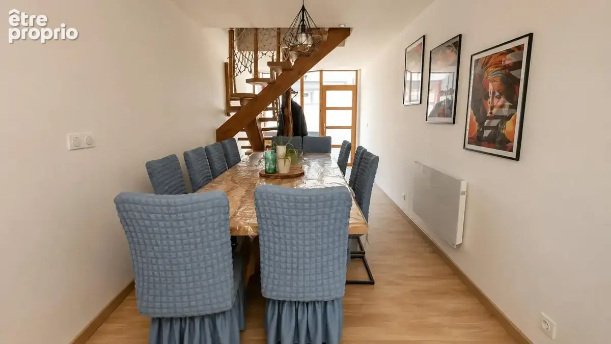 Maison 130 m² à Estaires  - photo 3