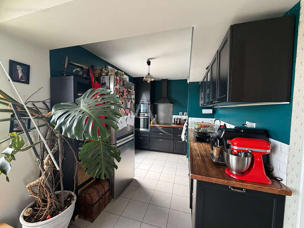 Appartement à AUBERVILLIERS