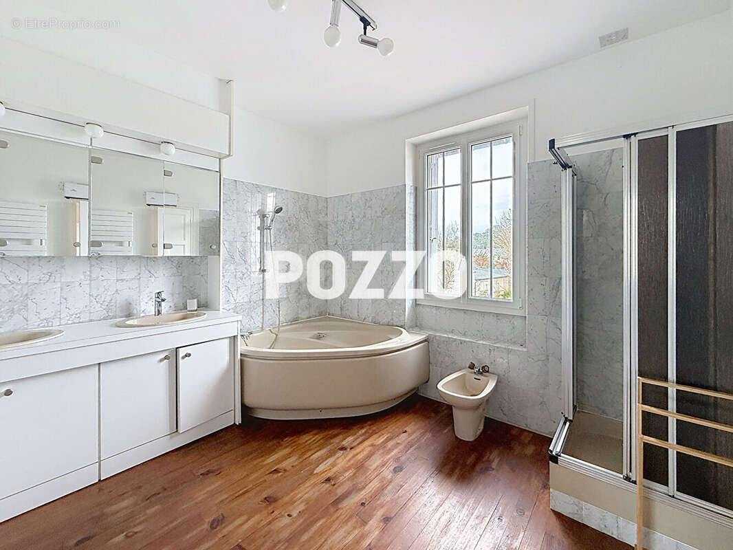 Maison à JULLOUVILLE