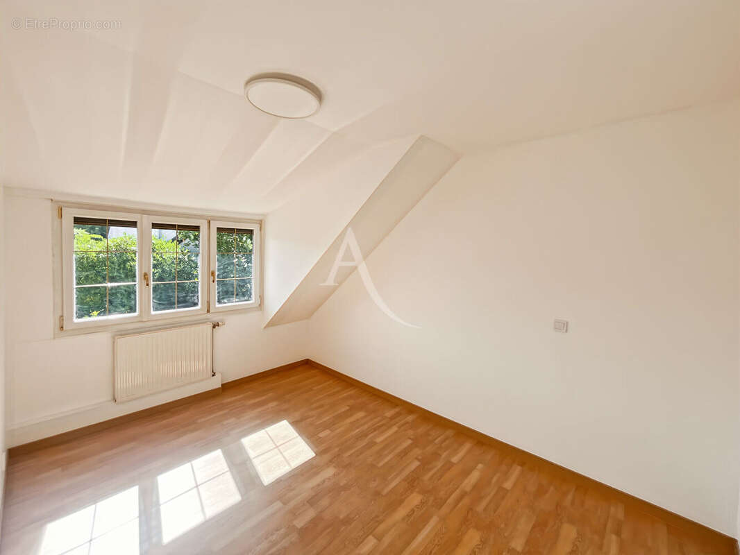 Maison Meulan En Yvelines 7 pièce(s) 124 m² - photo 14