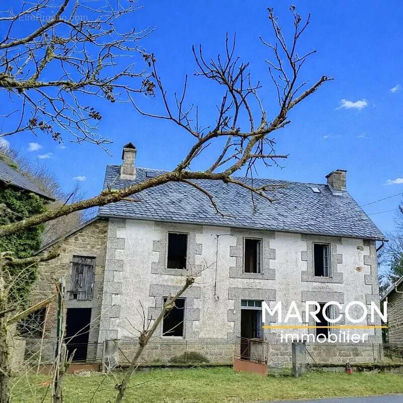 Maison à SAINT-MERD-LA-BREUILLE