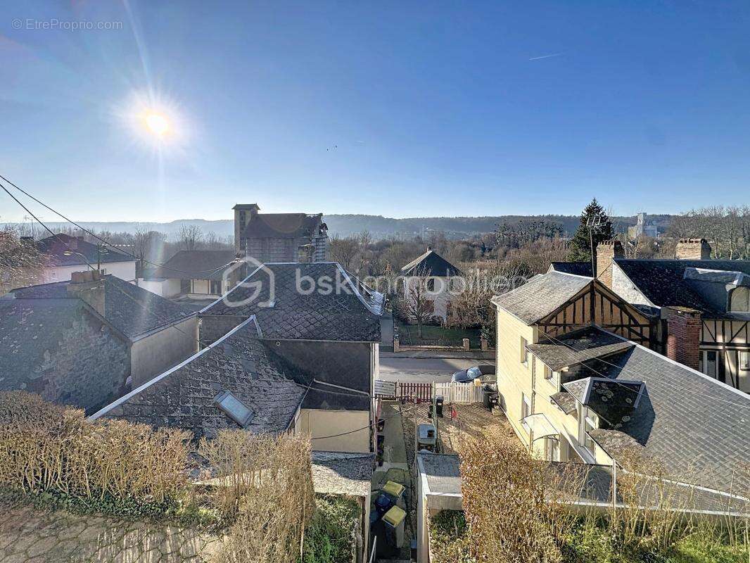 Maison à MONTFORT-SUR-RISLE