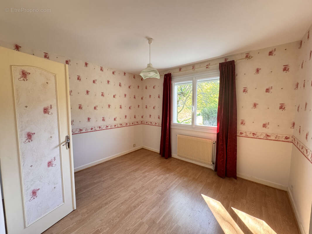 Maison à MONCEAUX-SUR-DORDOGNE