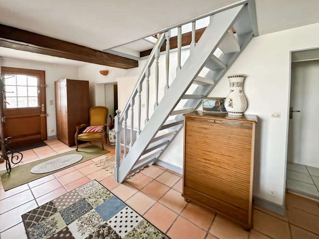 Maison à FONTCOUVERTE